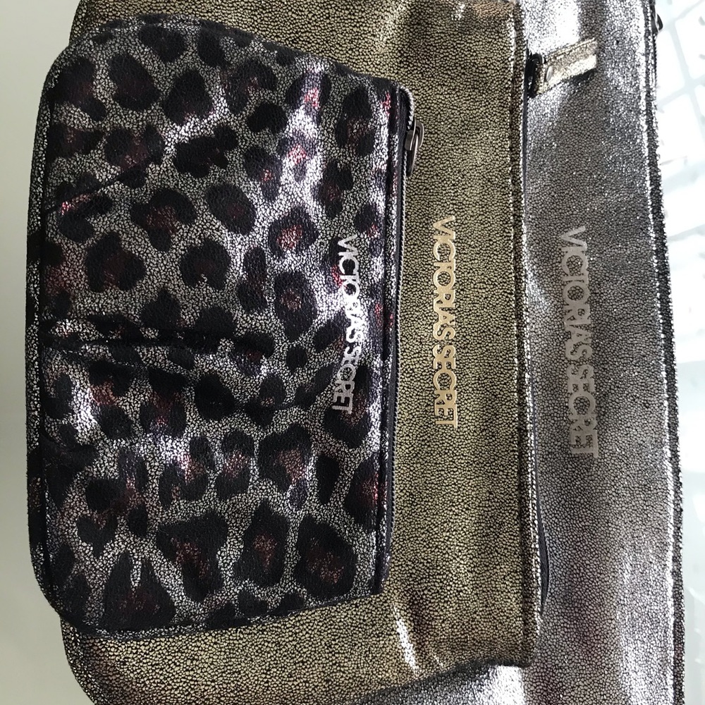 Victoria’s Secret cosmetics cases - Picture 4 of 5